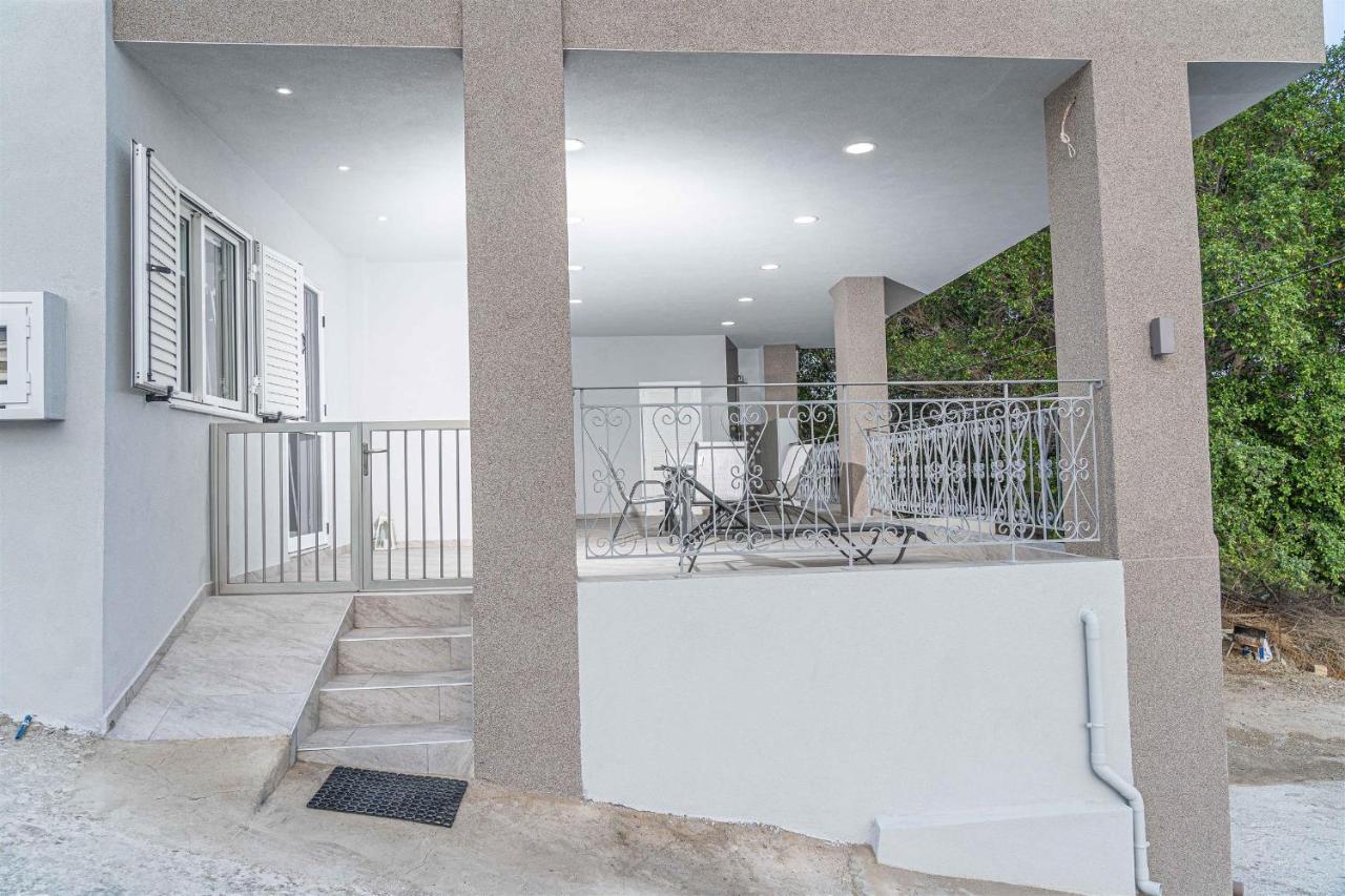 Tzortzi'S Family Apartments Kaloi Limenes Extérieur photo